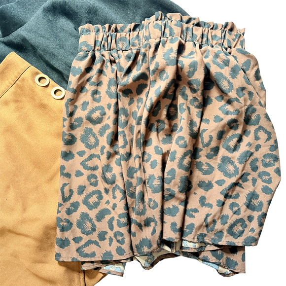 Shein XS bundle mini skirts corduroy skirts + animal print skirts in Brown - Picture 5 of 7